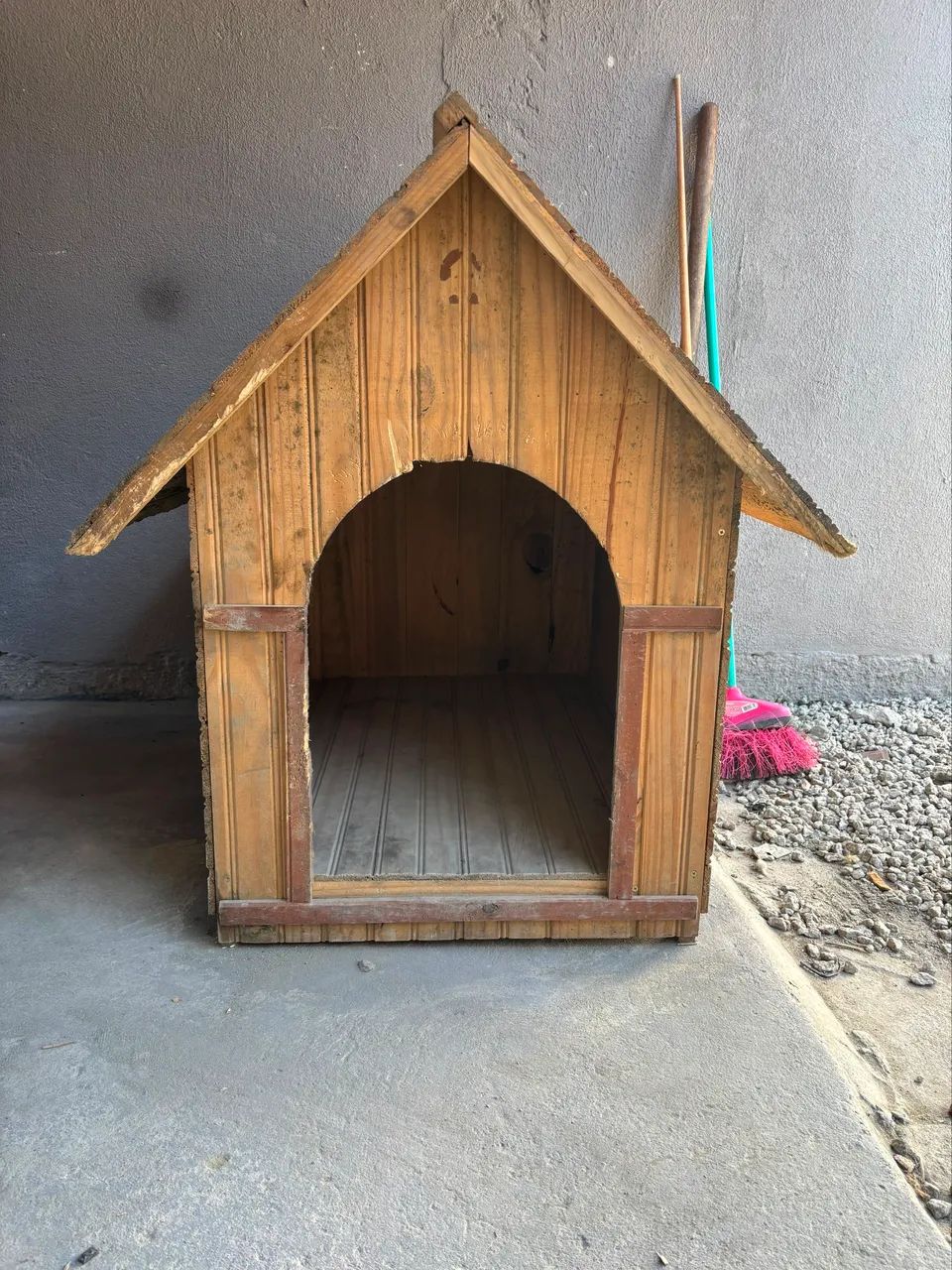 Vendo casinha grande de cachorro  - Foto 2