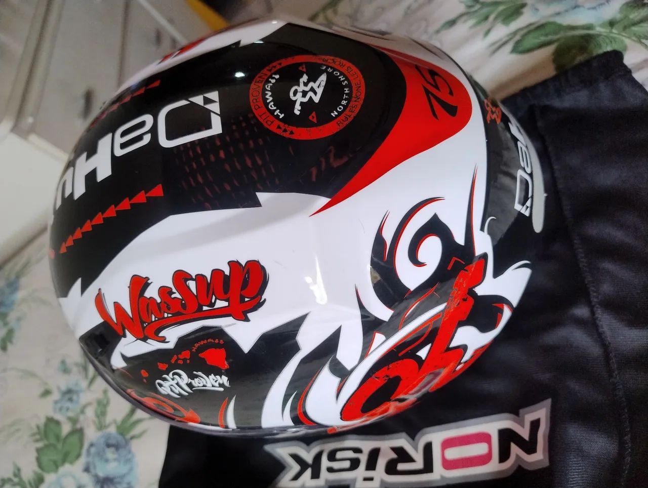 Capacete Nirosk FF391 POUCO USADO - Foto 2