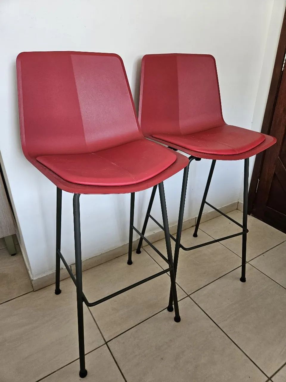 VENDO 2 CADEIRAS PARA BANCADA 