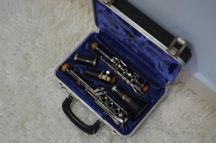Clarinete Si Bemol Selmer Bundy - Resonite ((( Promoção ))) - Foto 4