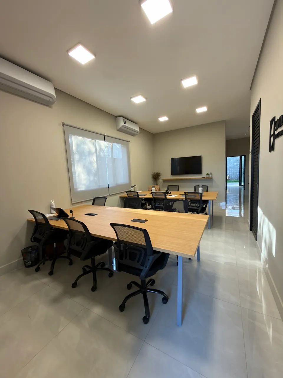 Vendo Cadeiras giratória de escritório  - Foto 4