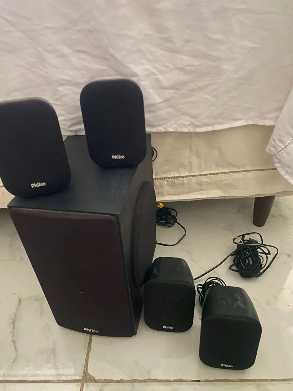 5 caixas de som Philco