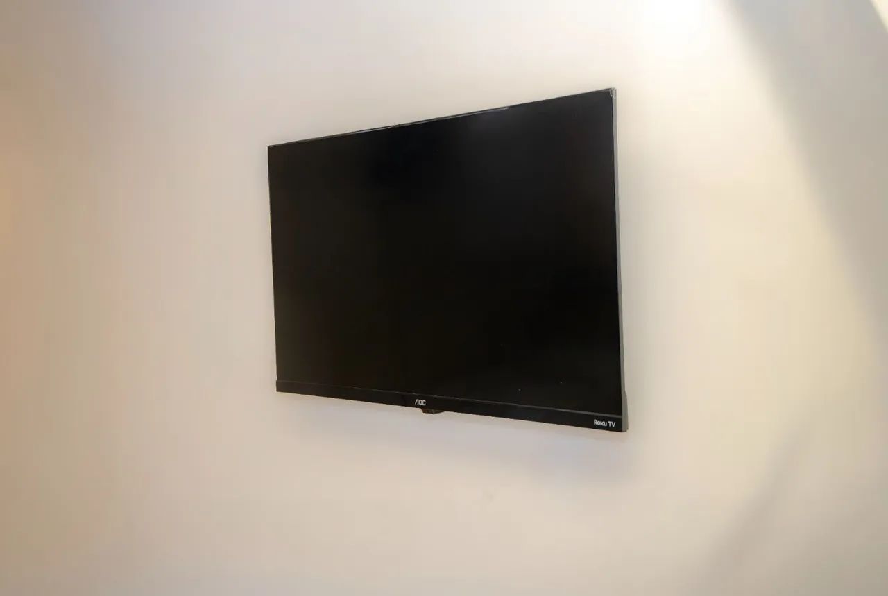 Tv smart  32"  Philco seme nova - Foto 3