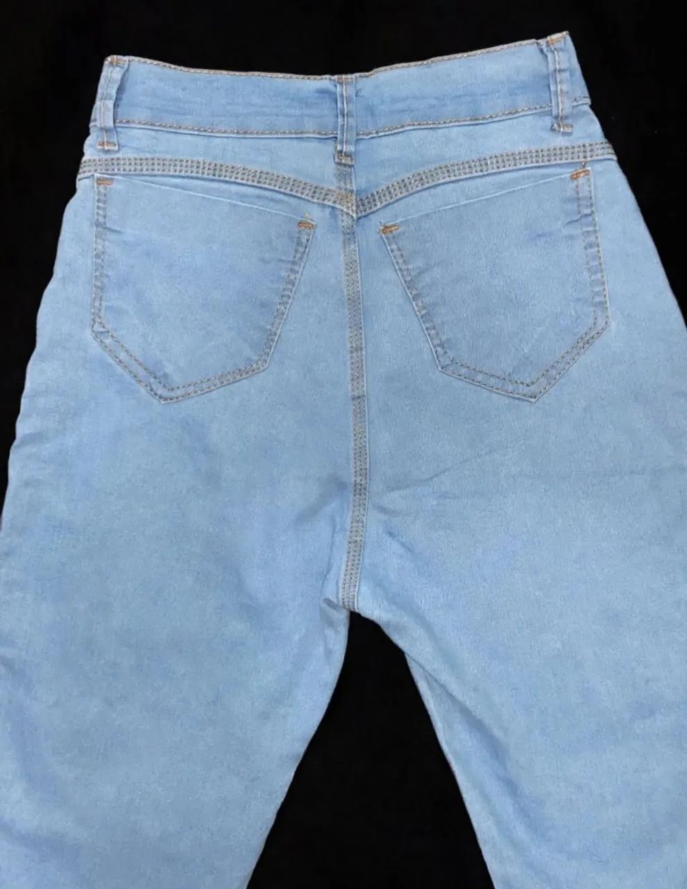 Vende-se, calça nova! - Foto 3