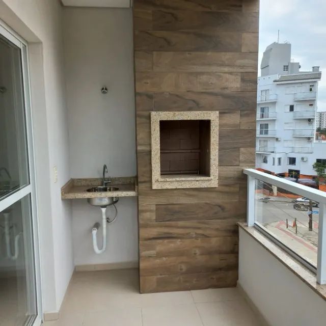 Apartamento semimobiliado - 2 dormitórios (1 suíte) - Dehon - Tubarão/SC - Foto 5