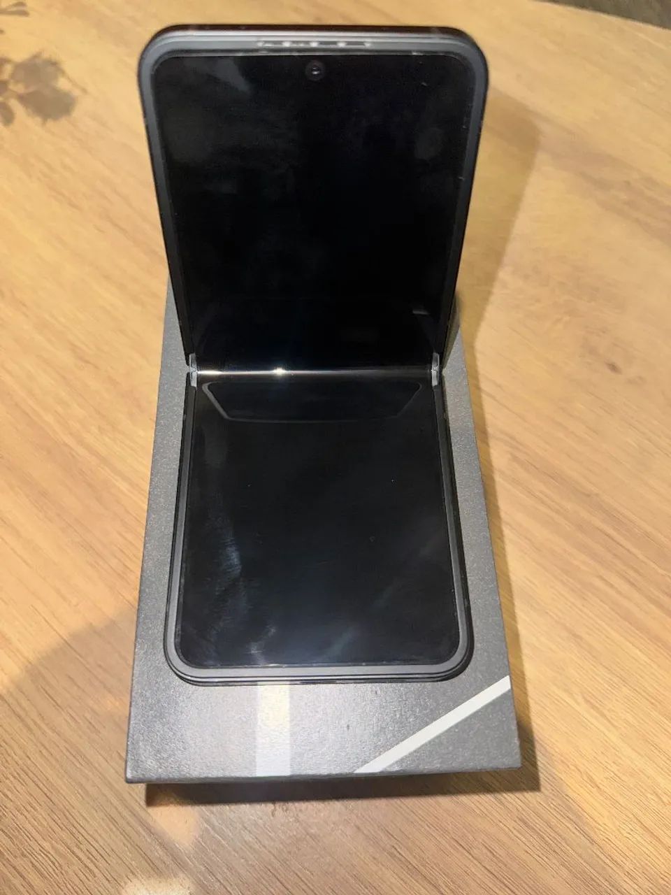 Sansung Galaxy Z flip fe  - Foto 3