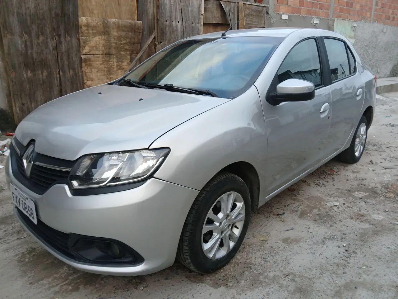 Renault Logan 2015