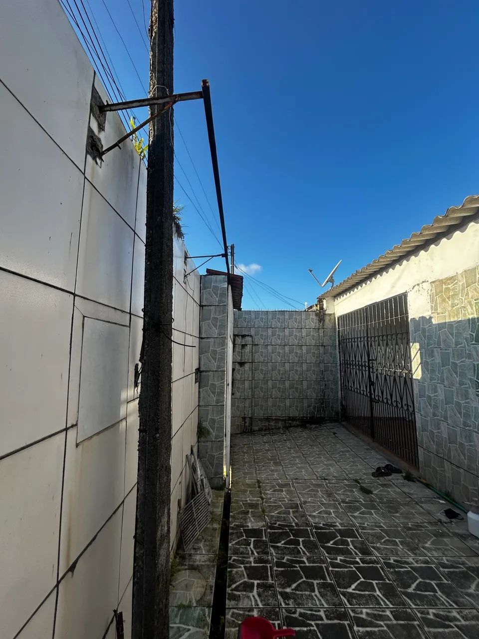 ? CASA PARA ALUGUEL!