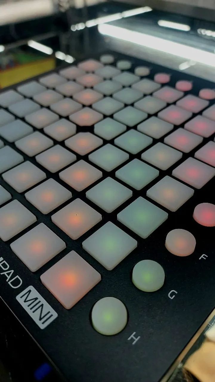 Novation Launchpad mini MK2 - Foto 3