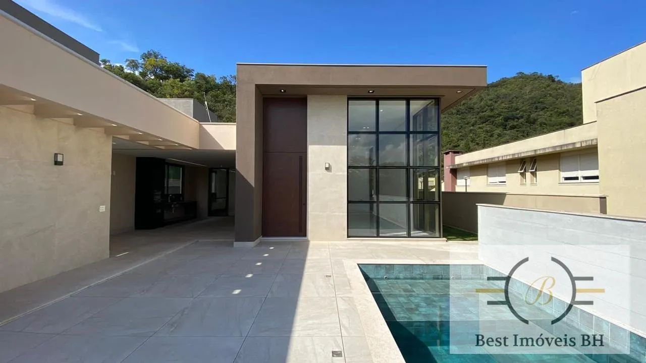 Casa à venda no Quintas do Sol | 4 suítes e piscina