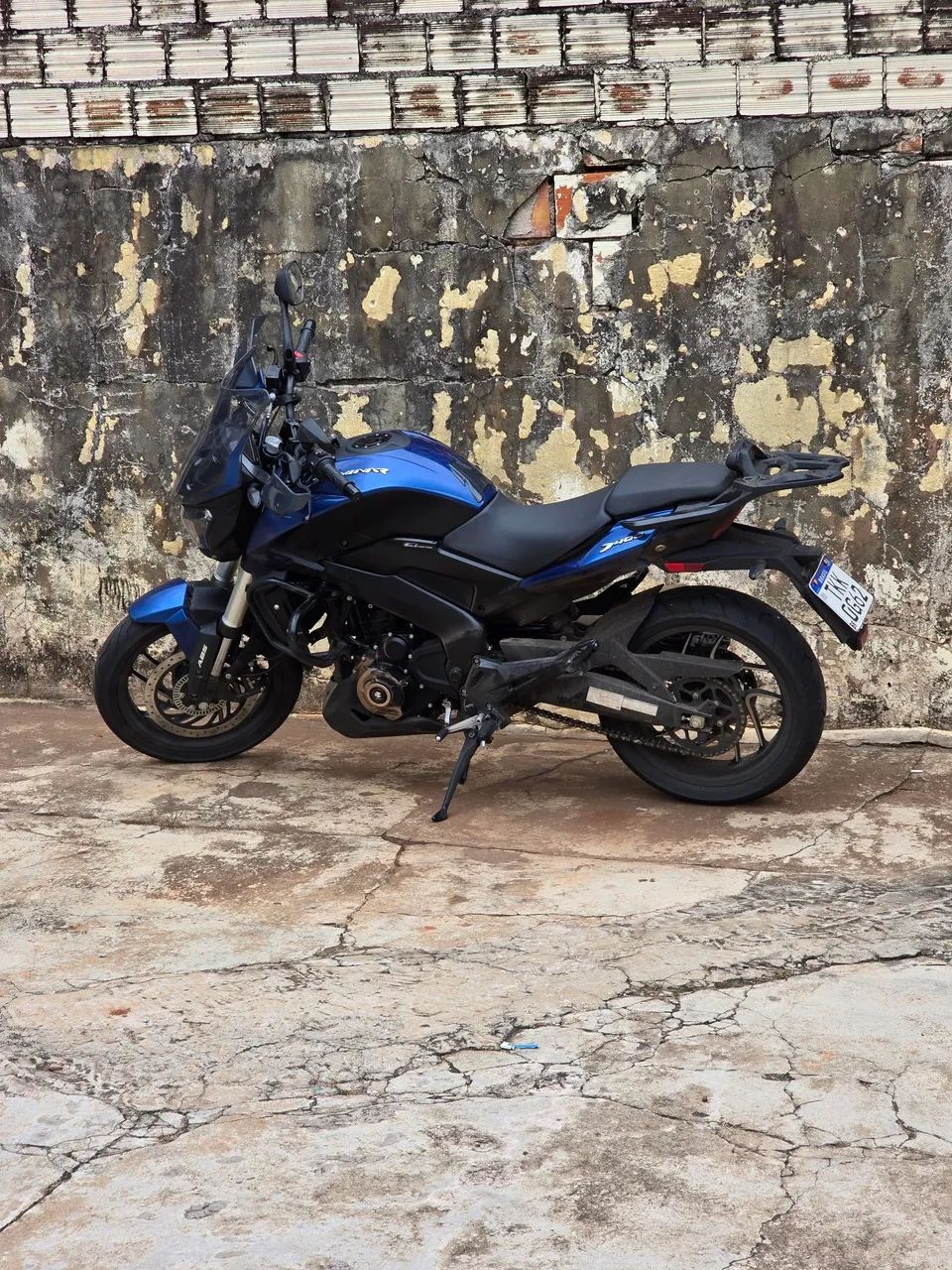 Dominar 400