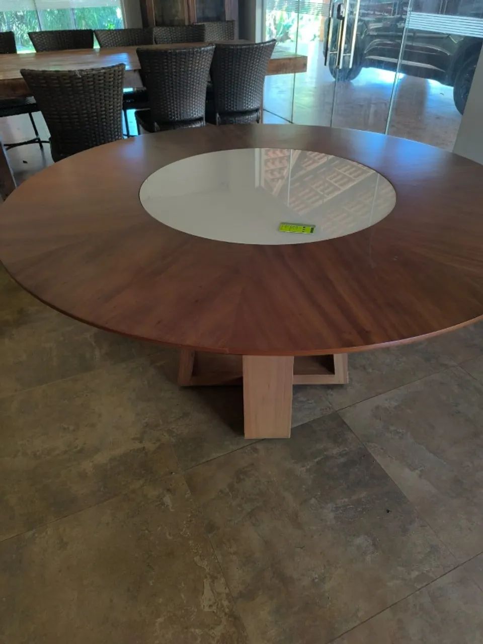 Conjunto Mesa e Cadeiras - Excelente Oportunidade - Foto 2