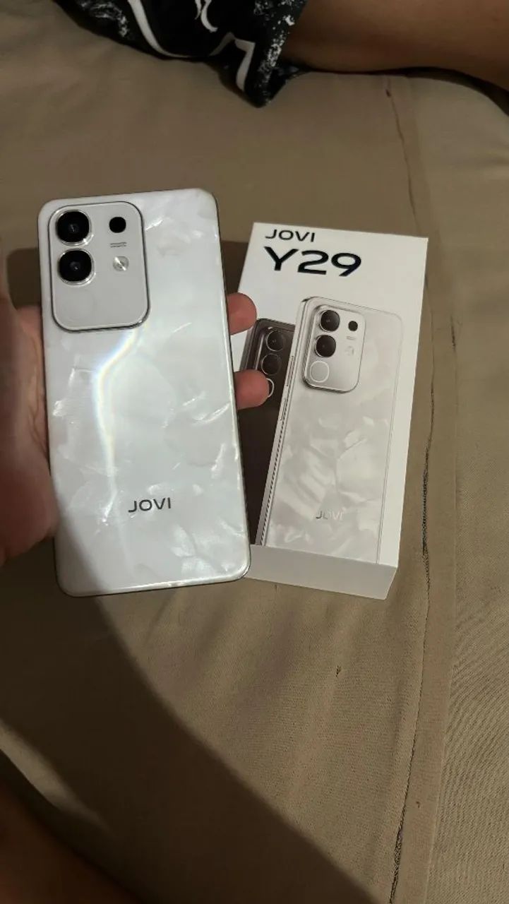 Celular semi novo (JOVI Y29) - Foto 2