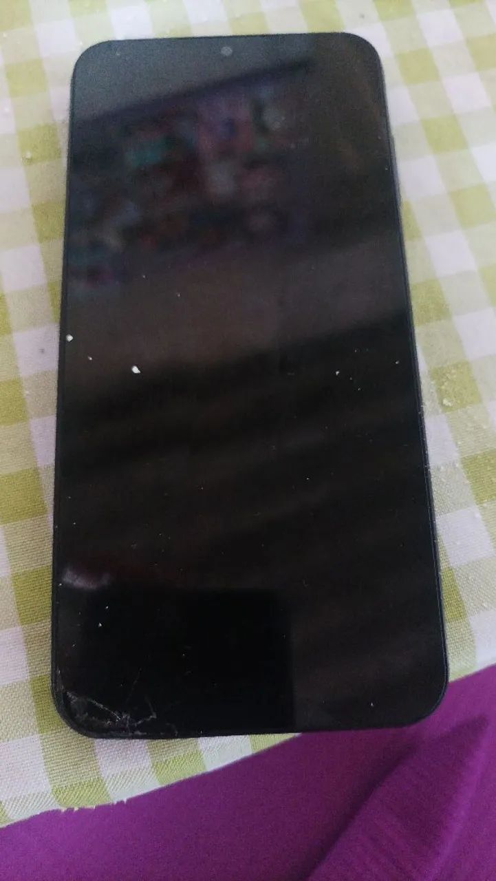 Celular em ótimo estado somente trocar a tela