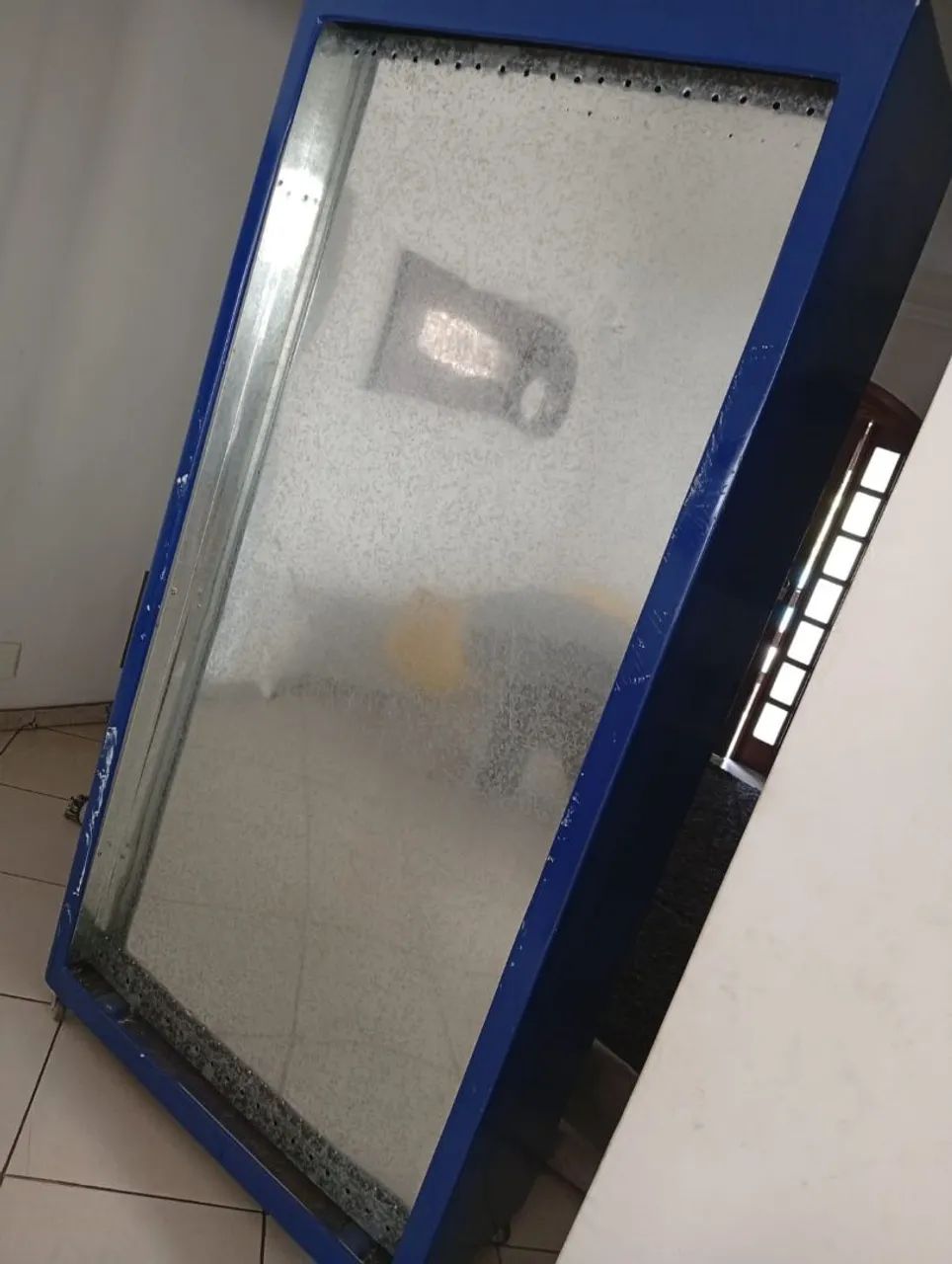 Cabine em fibra para procedimento de bronze 