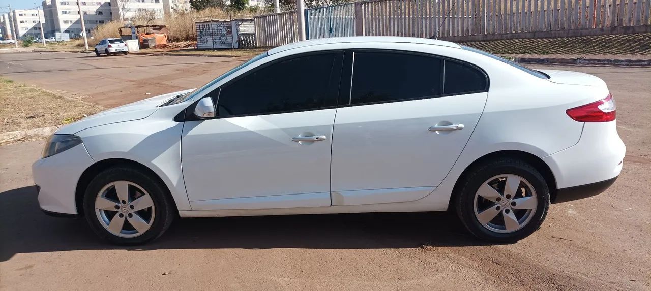 Renault Fluence FLUENCE Sed. Dynamique 2.0 16V FLEX Mec. 2012