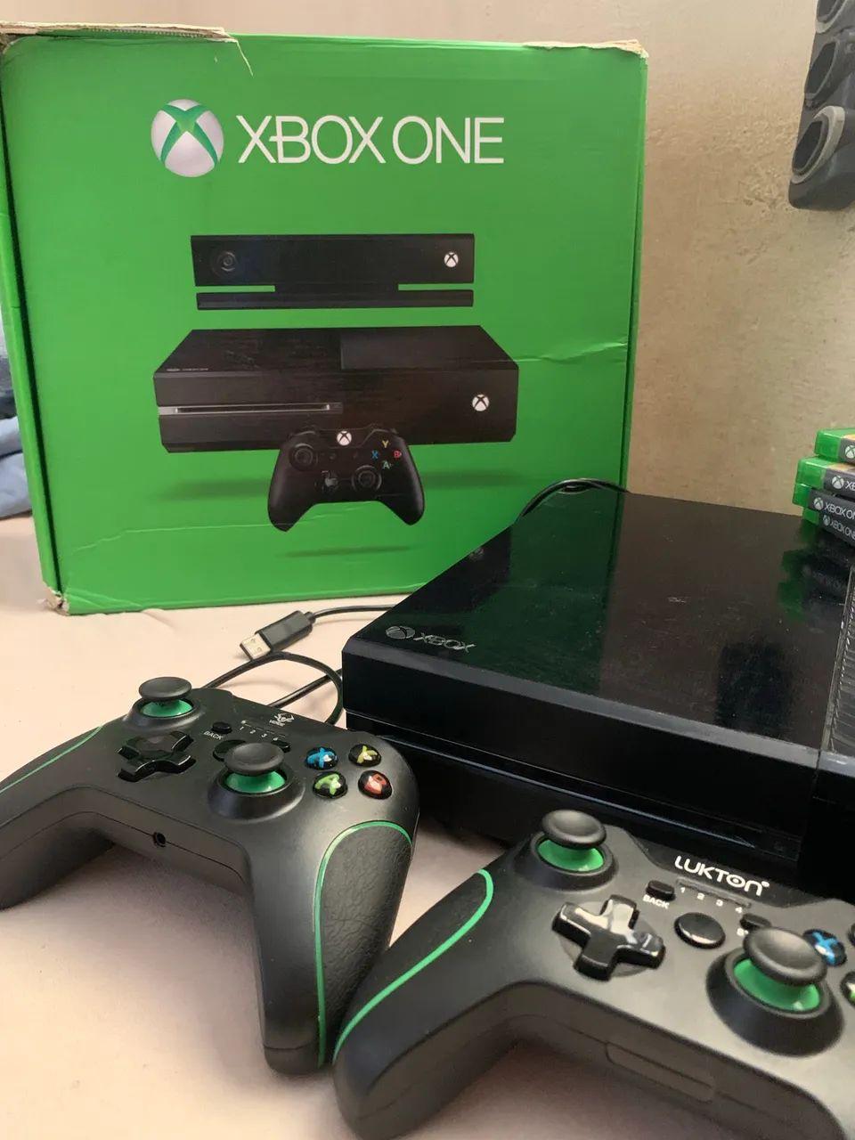 Troco Xbox one por PS4 - Foto 3