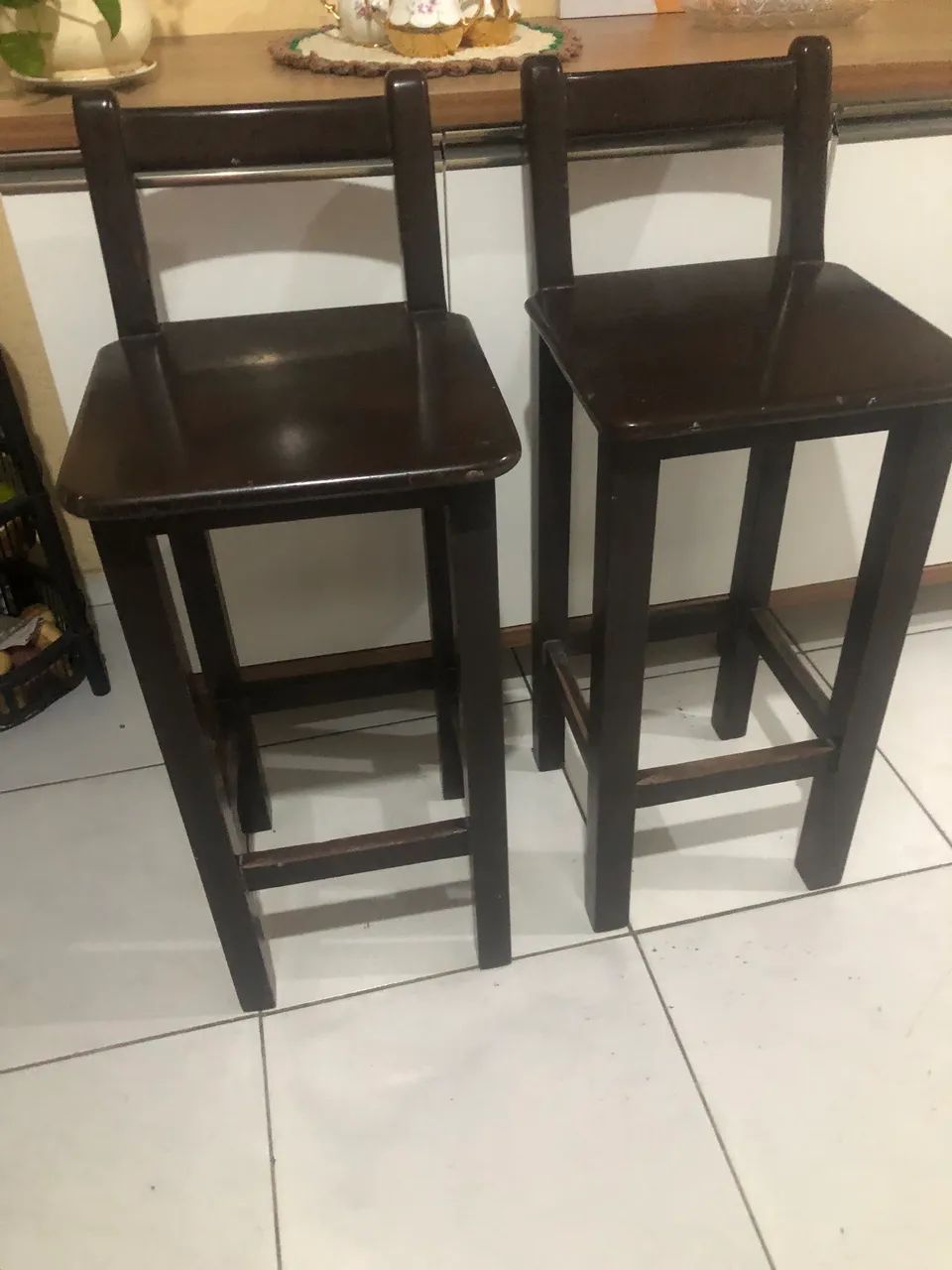 Duas banquetas em perfeito estado de uso - Foto 3