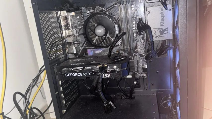 PLACA DE VIDEO RTX 5050 8GB