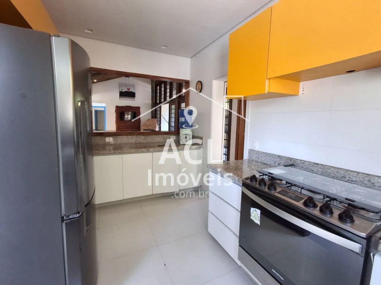 Casa para locação anual em Camburi | 80 m da praia | 3 suítes | Quintal | 12 vagas - Foto 5