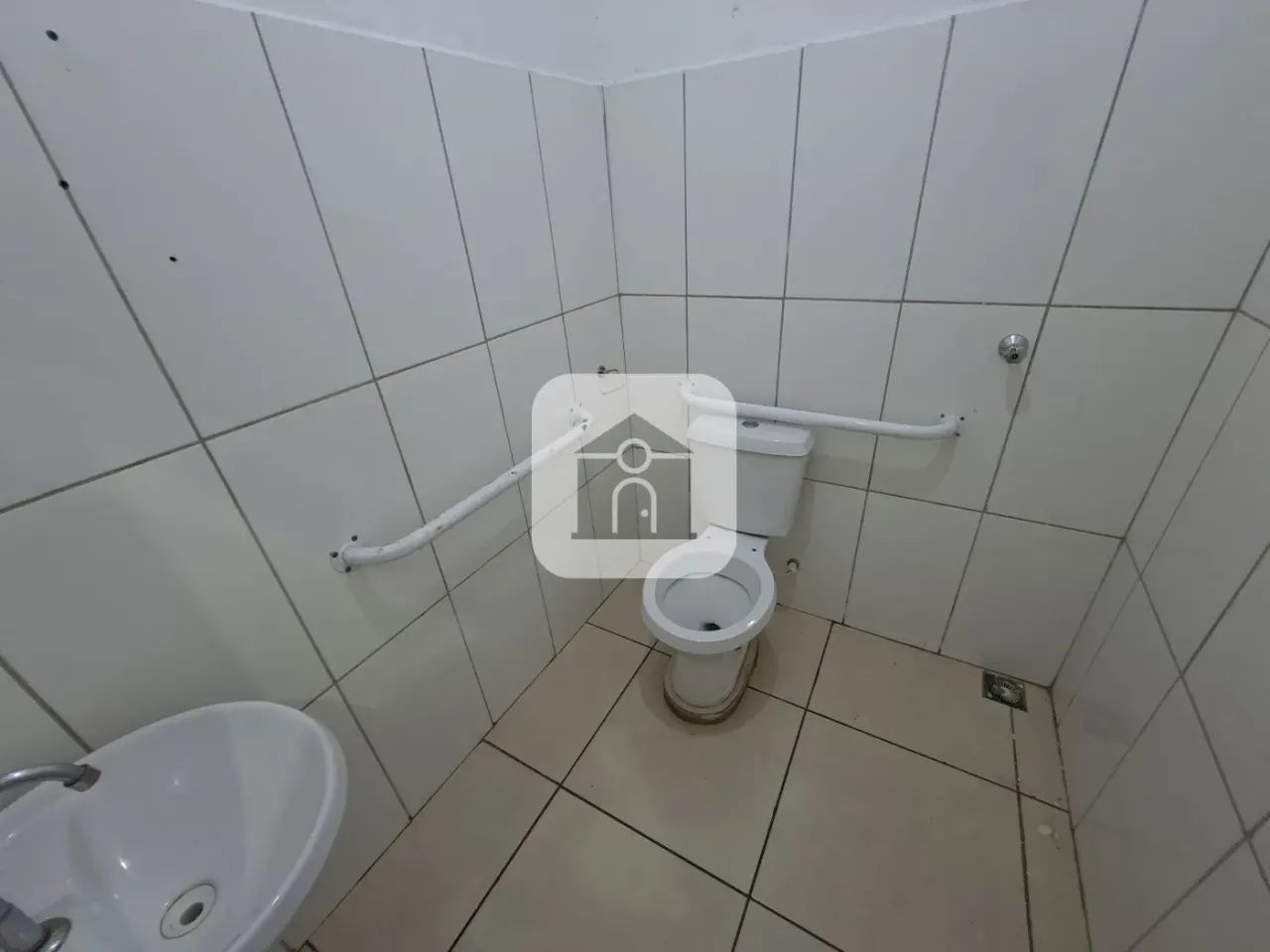 Loja comercial para locação no bairro Nossa Senhora Aparecida - Foto 9