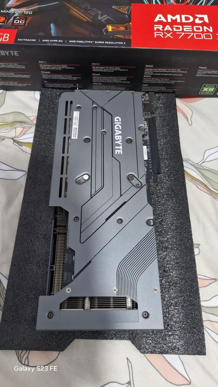 gigabyte 7700xt 12 gigas - Foto 3