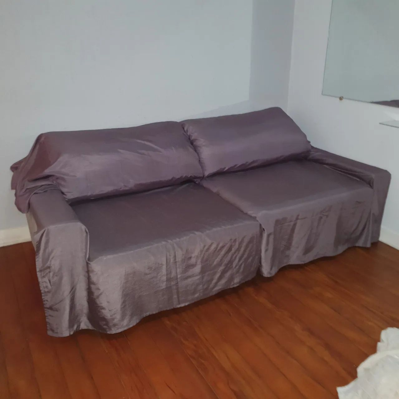 SOFÁ CONFORTÁVEL E ESPAÇOSO  - Foto 4
