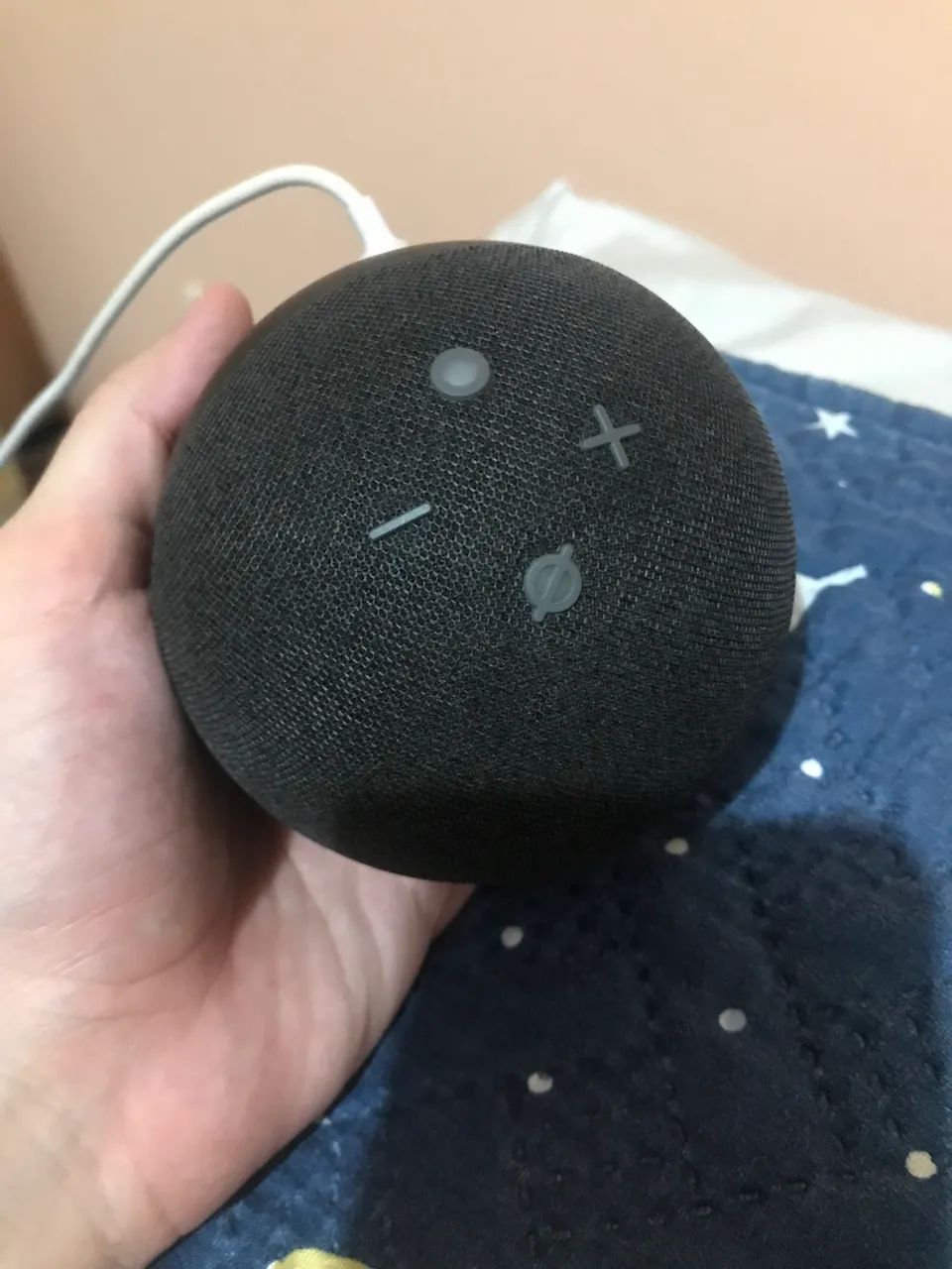 Alexa echo dot415986175600896001