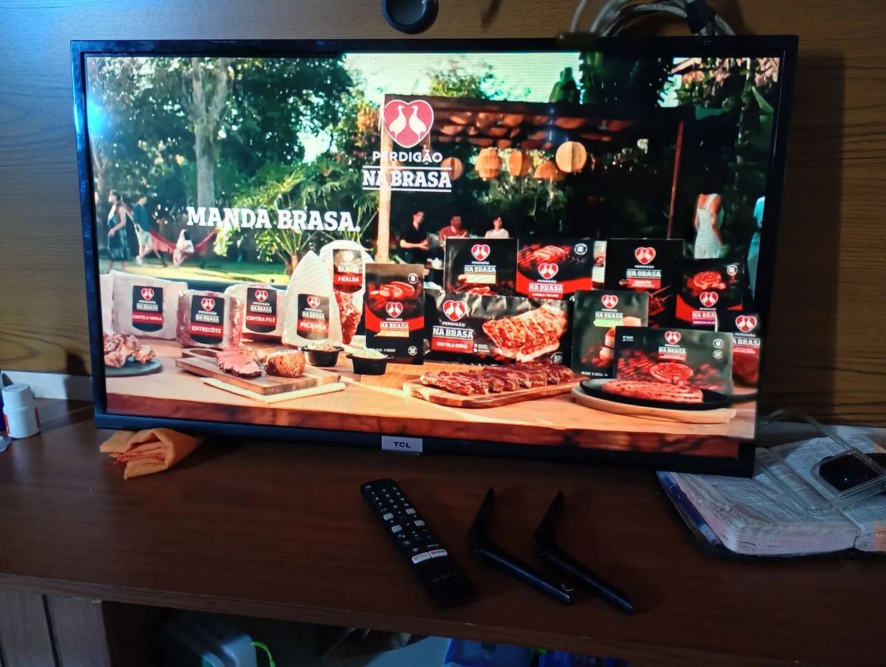 Smart TV TCL 32 polegadas (faço entrega dependo do lugar)