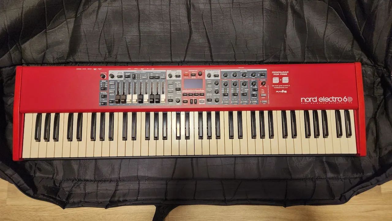 Nord Electro 6d 73 impecável  - Foto 2