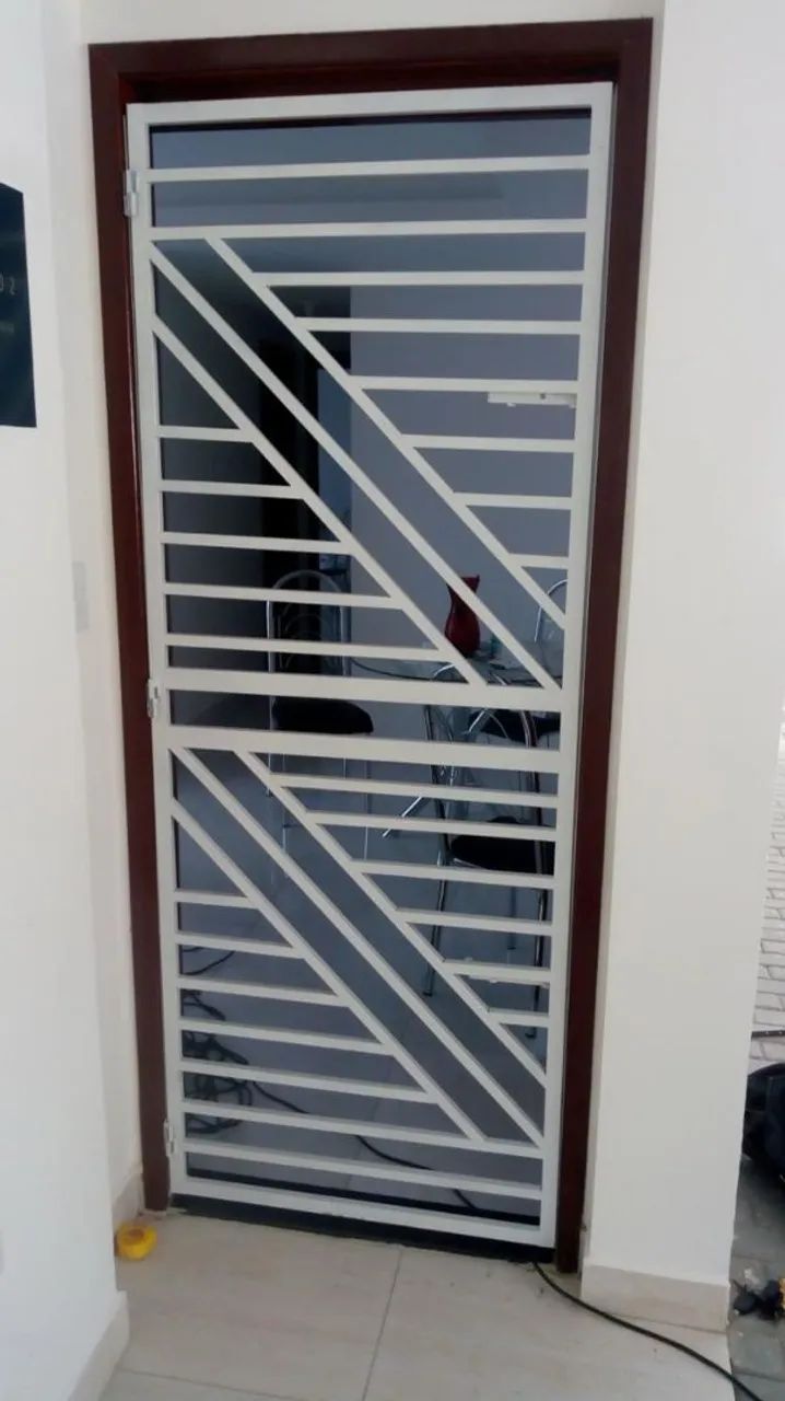 Serviço de serralharia em portão,  grades e coberturas.  - Foto 4