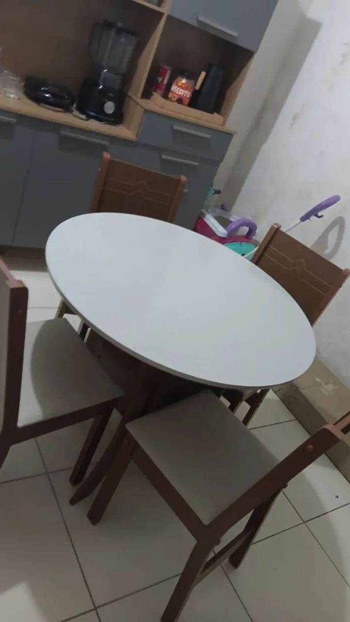 Mesa 1 mês e meio de uso