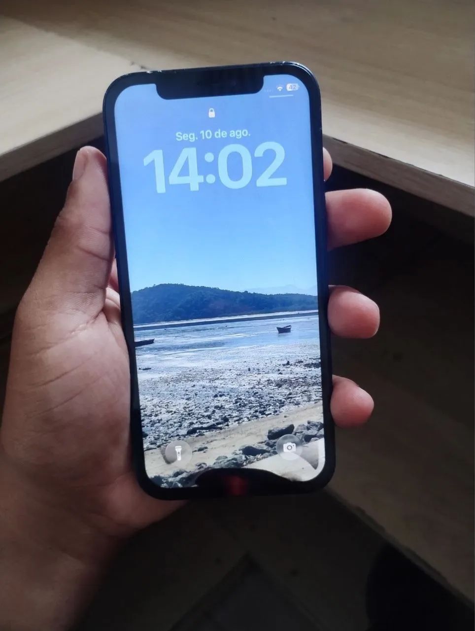Vendo iPhone 12 muito novo  - Foto 3