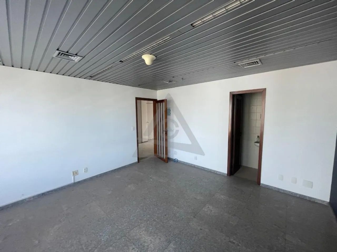 Sala para alugar em Campinas, Cambuí, com 240 m², Metropolitan Plaza - Cambuí - Foto 4