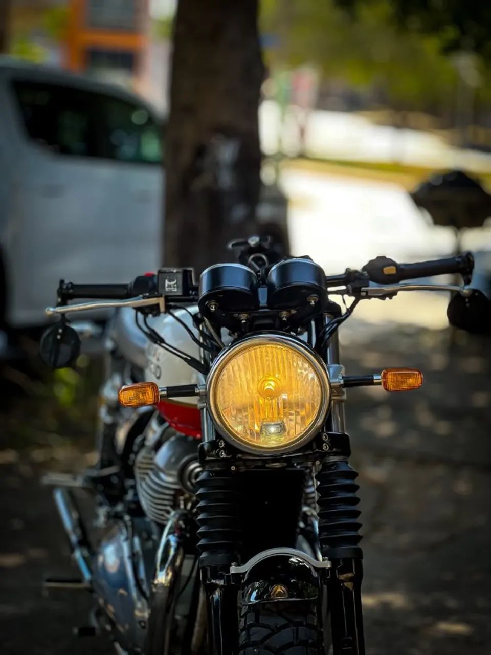 ROYAL ENFIELD INTERCEPTOR 650 - Foto 3