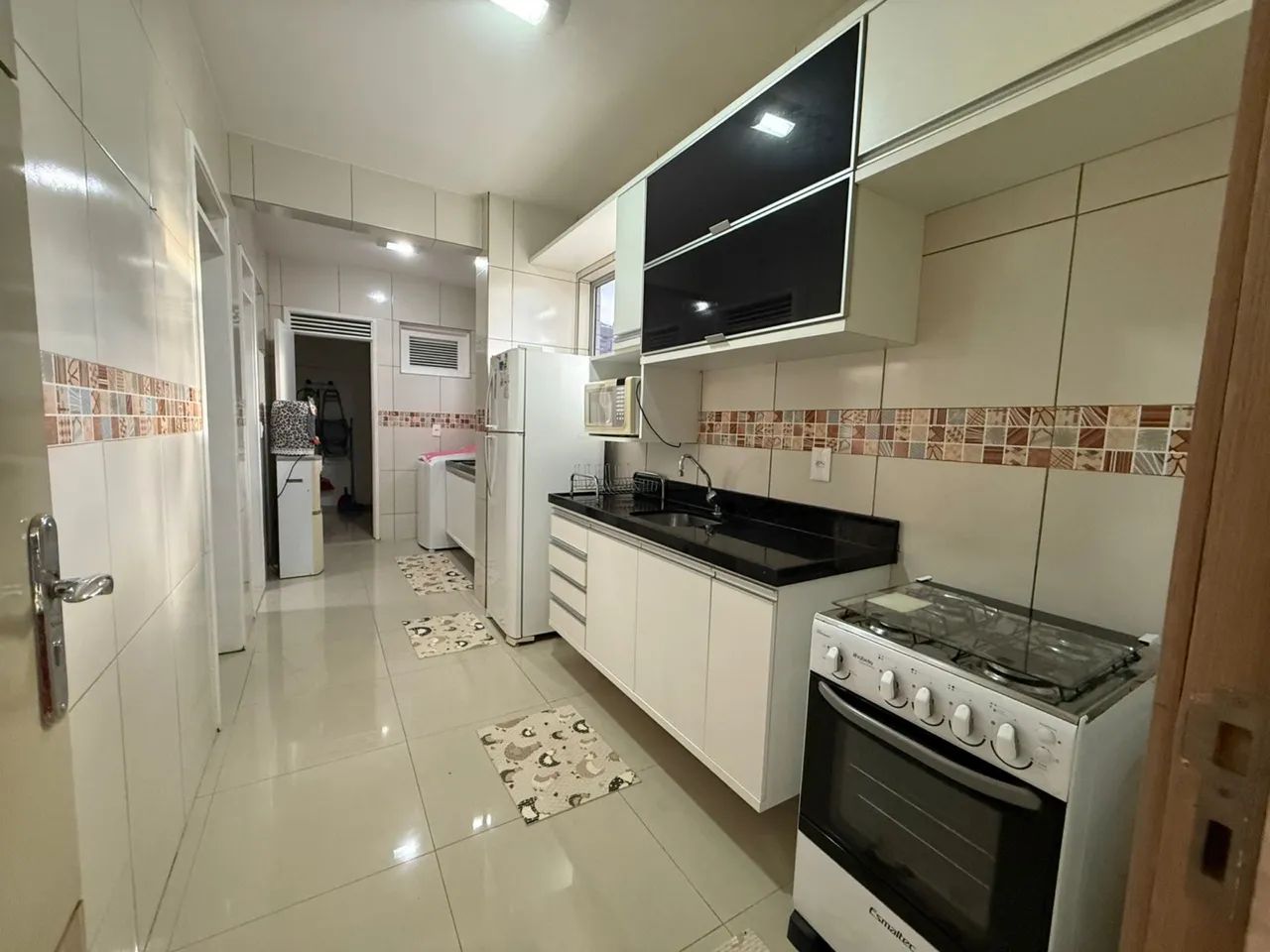 Apartamento Mobiliado 157m² no Meireles | 3 Quartos | 200m da Beira-Mar | R$ 880 Mil. - Foto 4