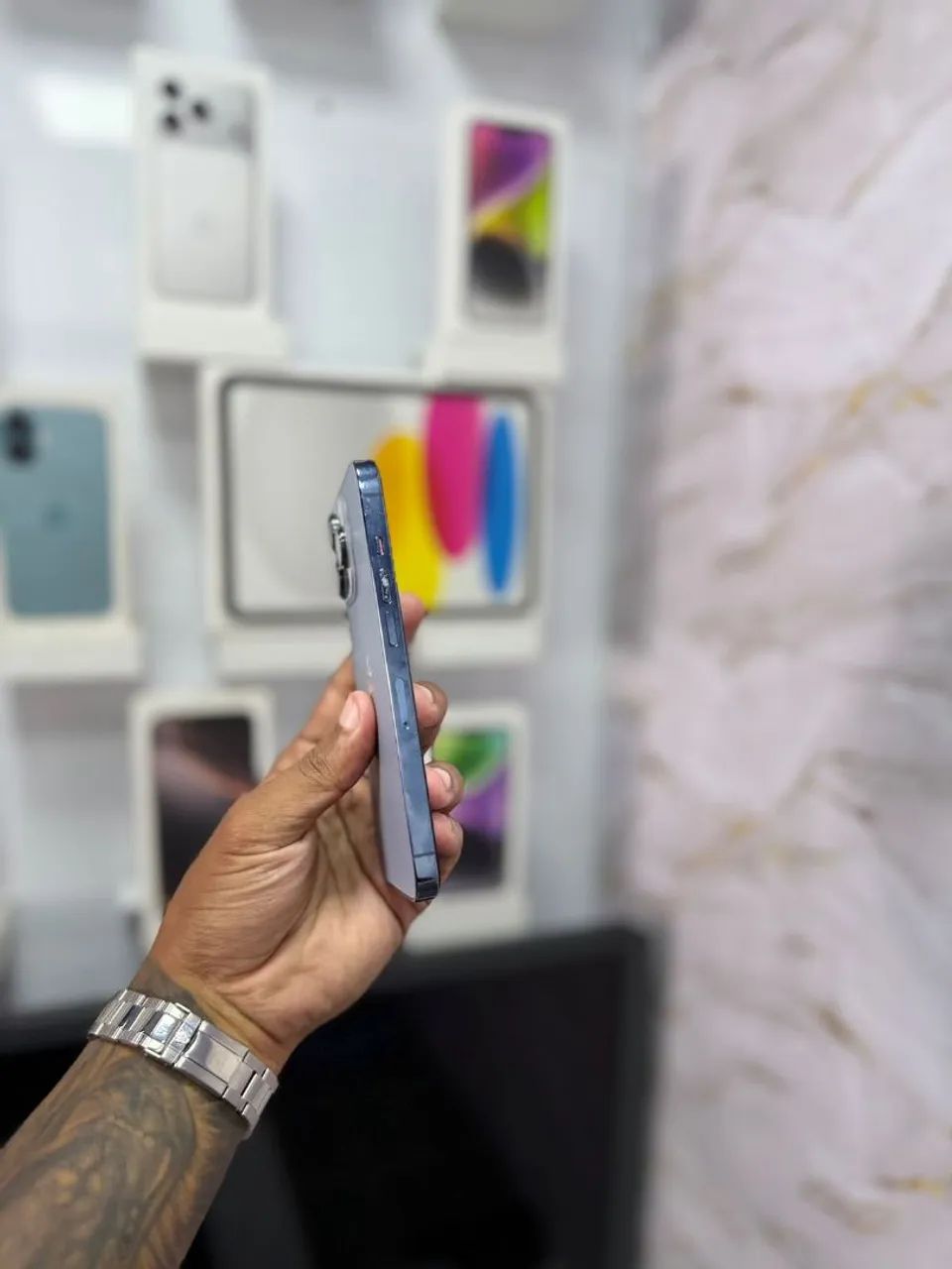 IPHONE 13 PRO 127GB TELA NOVA - Foto 3
