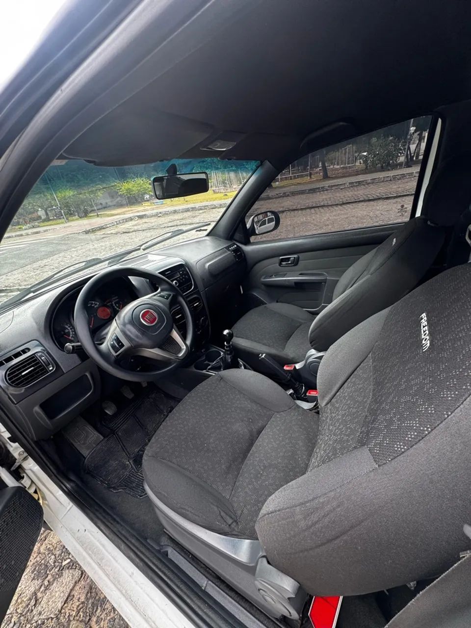 Fiat Strada Freedom 1.4 Flex 8V CS 2020 - Foto 5