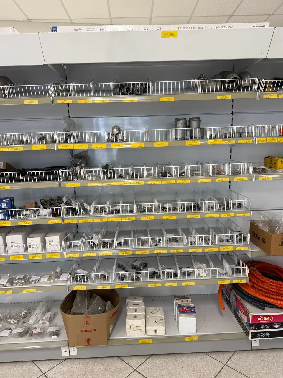 Gôndola de parede em aço reforçada para loja ou supermercado  - Foto 2