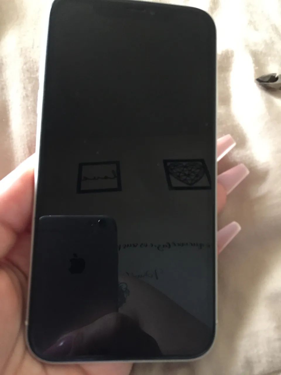 Vendo IPhone XR branco - Foto 2