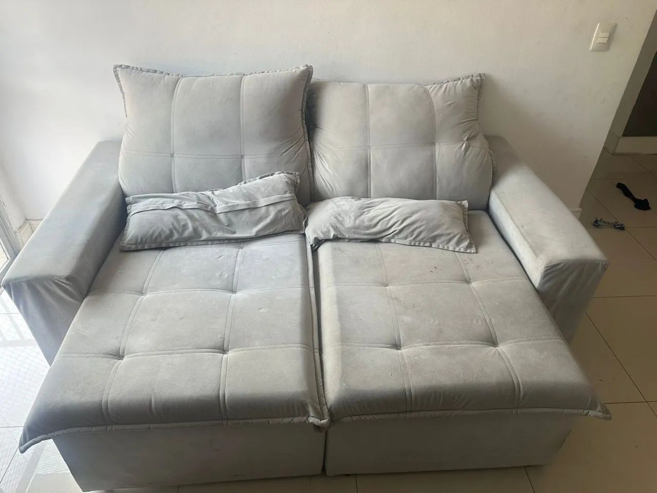 Sofá retrátil cinza 2,10m - Foto 2