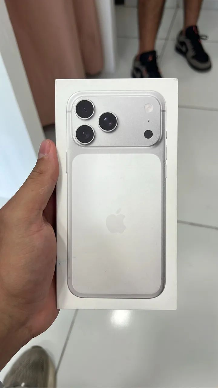 IPHONE 17 PROMAX LACRADO 