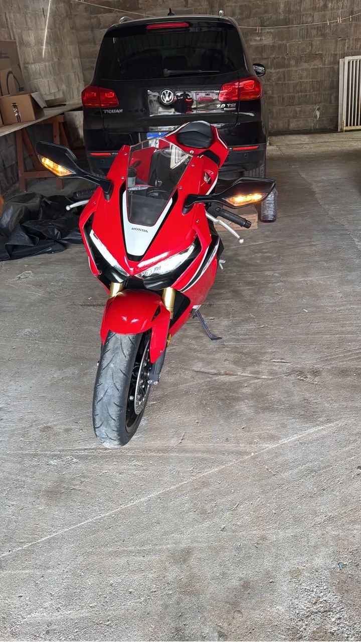 CBR 1000RR 2018 - Foto 4