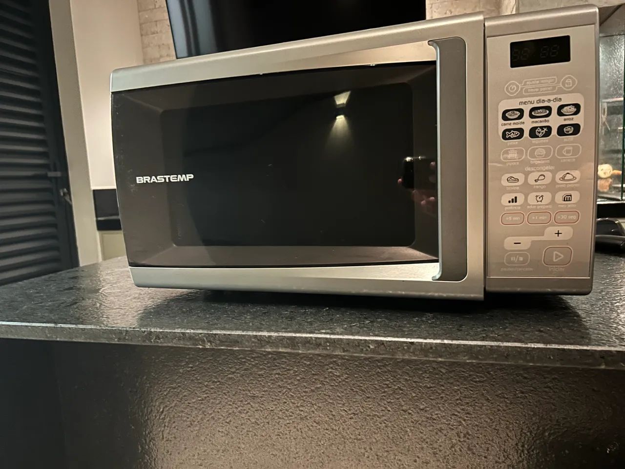 Microondas Brastemp 30L - Foto 3