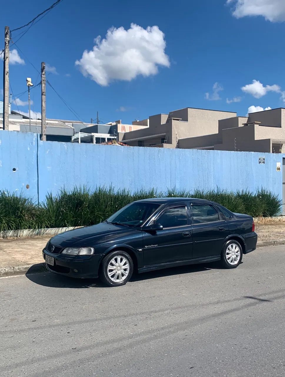 Chevrolet Vectra GLS/ Challenge 2.2 MPFI 16V 2000