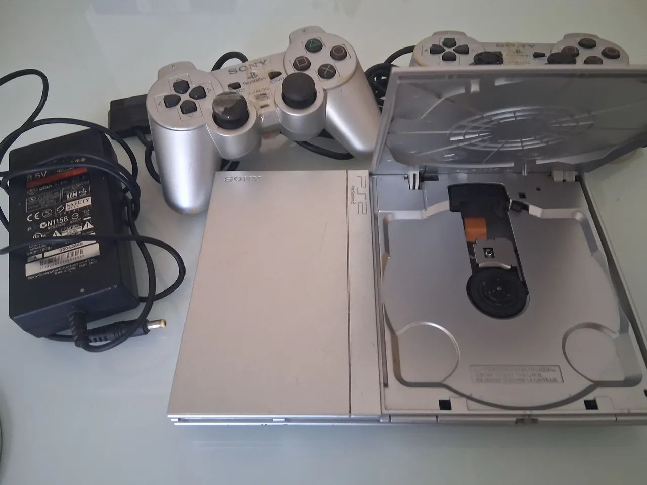 Console Playstation 2 Silver Bloqueado  - Foto 3