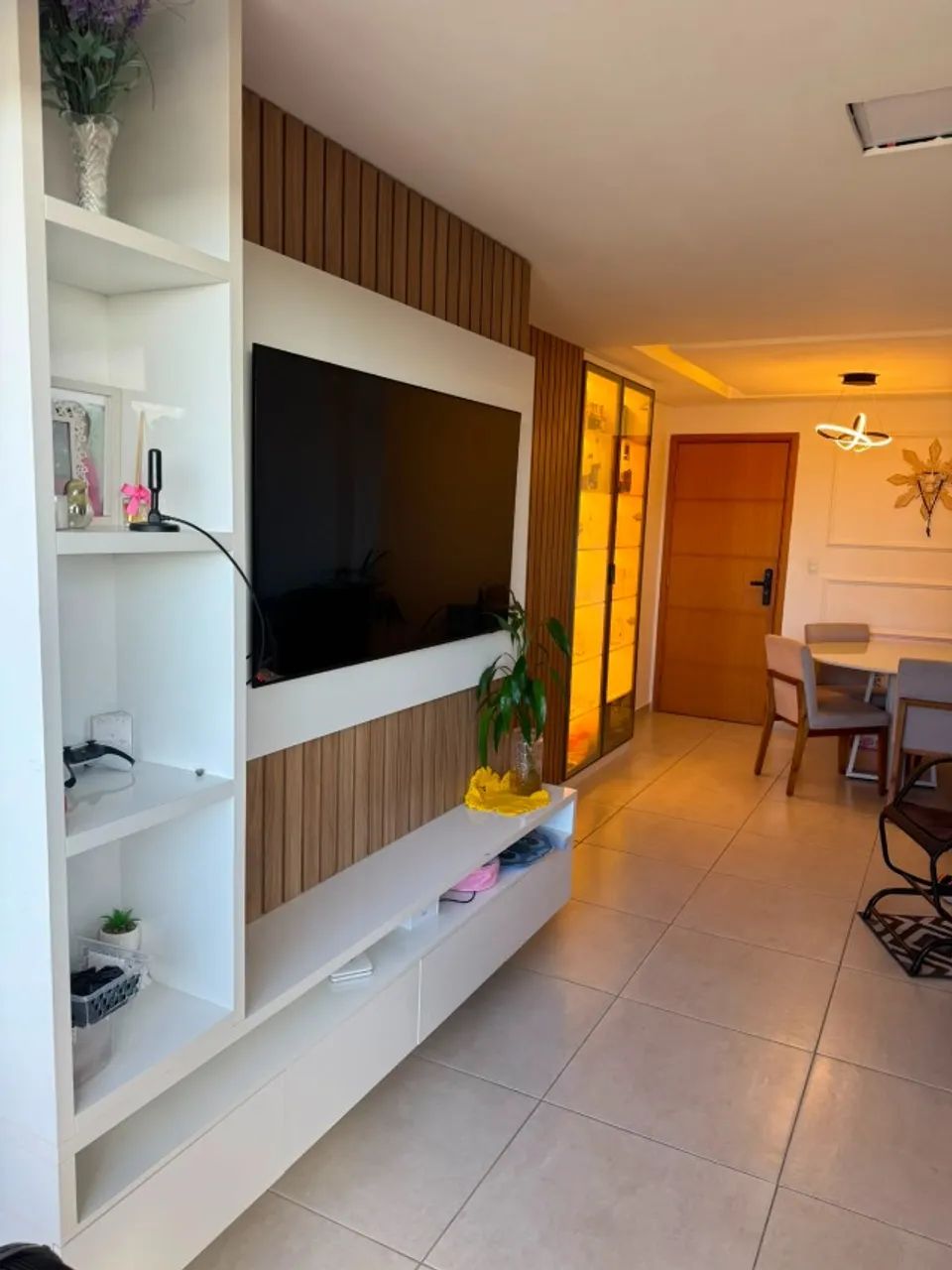 Apartamento com 3 quartos no Jardim Oceania. Mobiliado