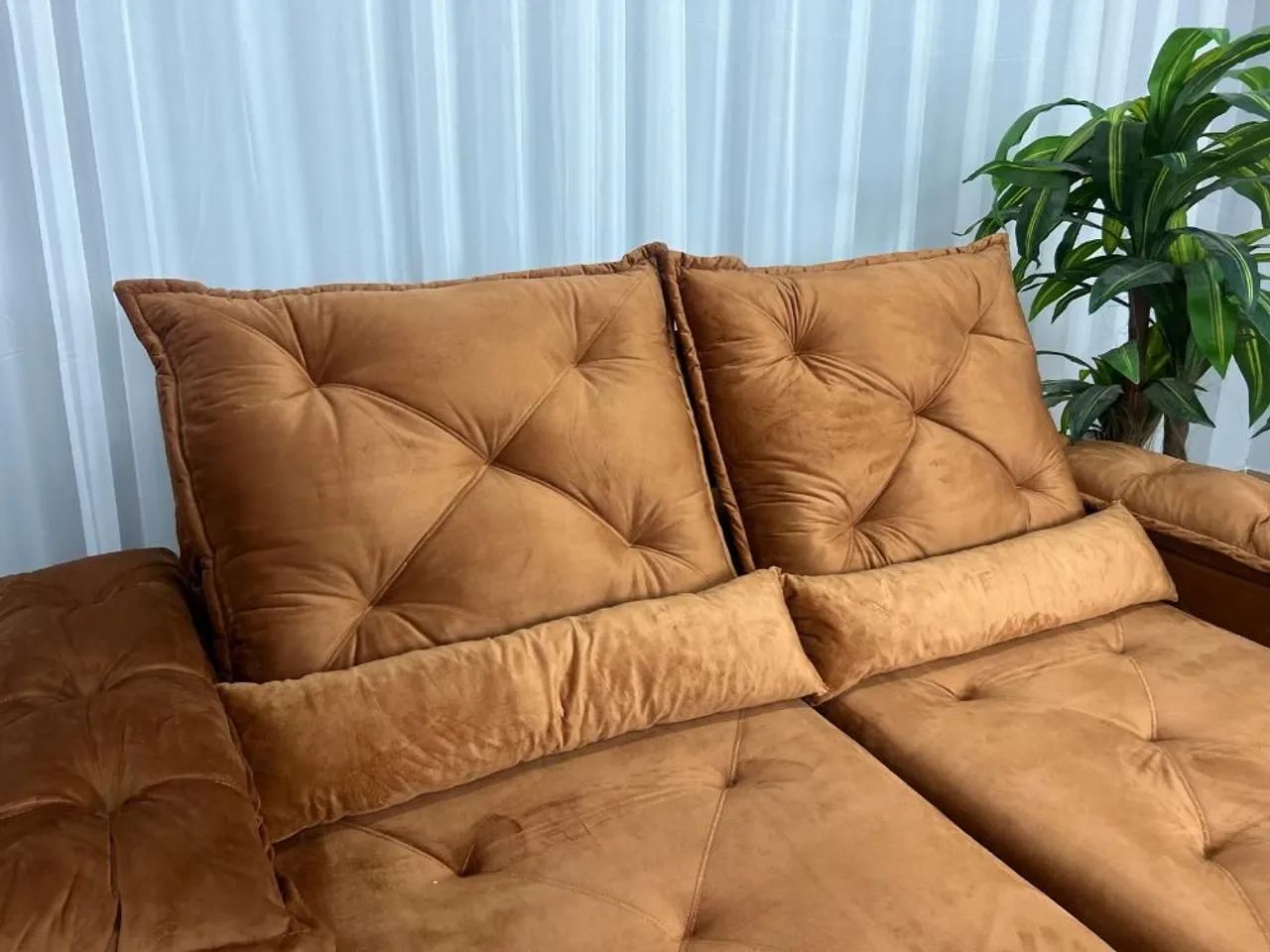 Sofá Retrátil Reclinável 200cm Veludo Terracota  - Foto 3