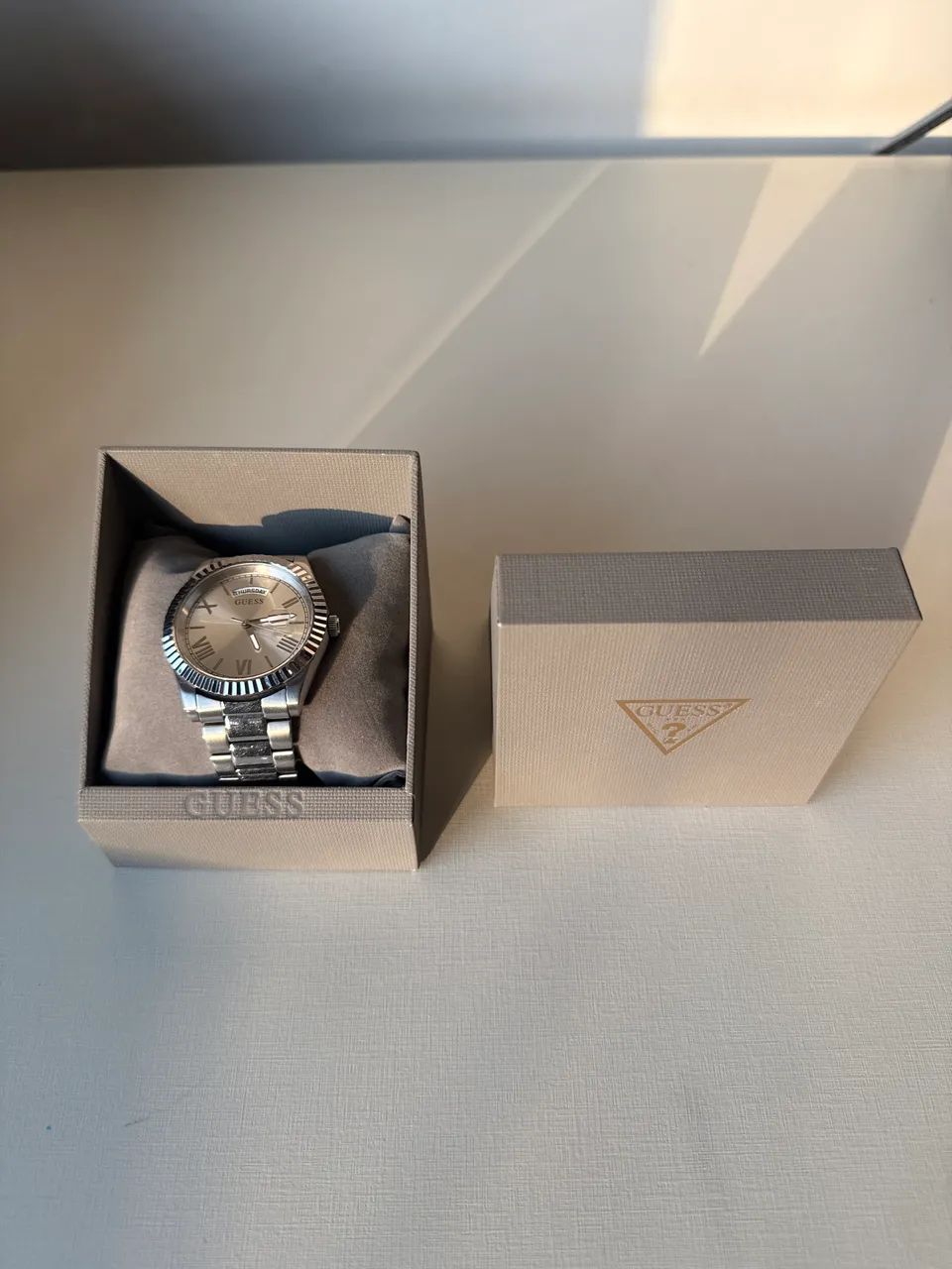 RELÓGIO GUESS MOSTRADOR BRANCO 