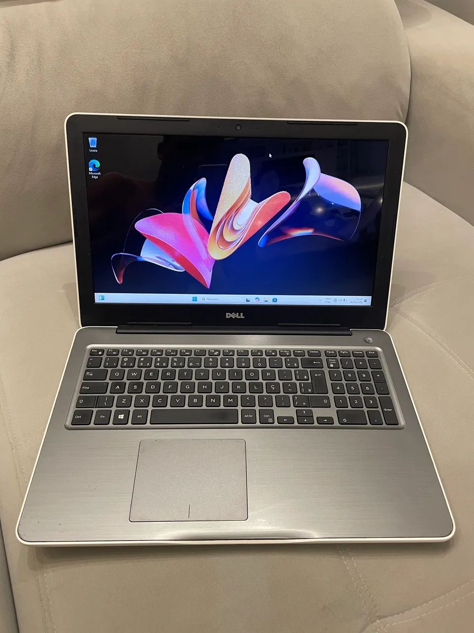 Notebook Dell i7 7ª Ger/ Placa de vídeo 4GB/ SEM DEFEITOS - Foto 2